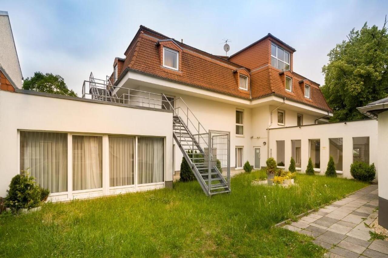 Scope Hotel Dresden Airport エクステリア 写真