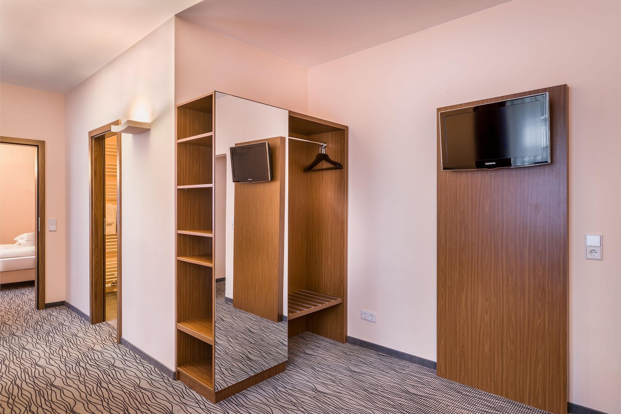 Scope Hotel Dresden Airport エクステリア 写真