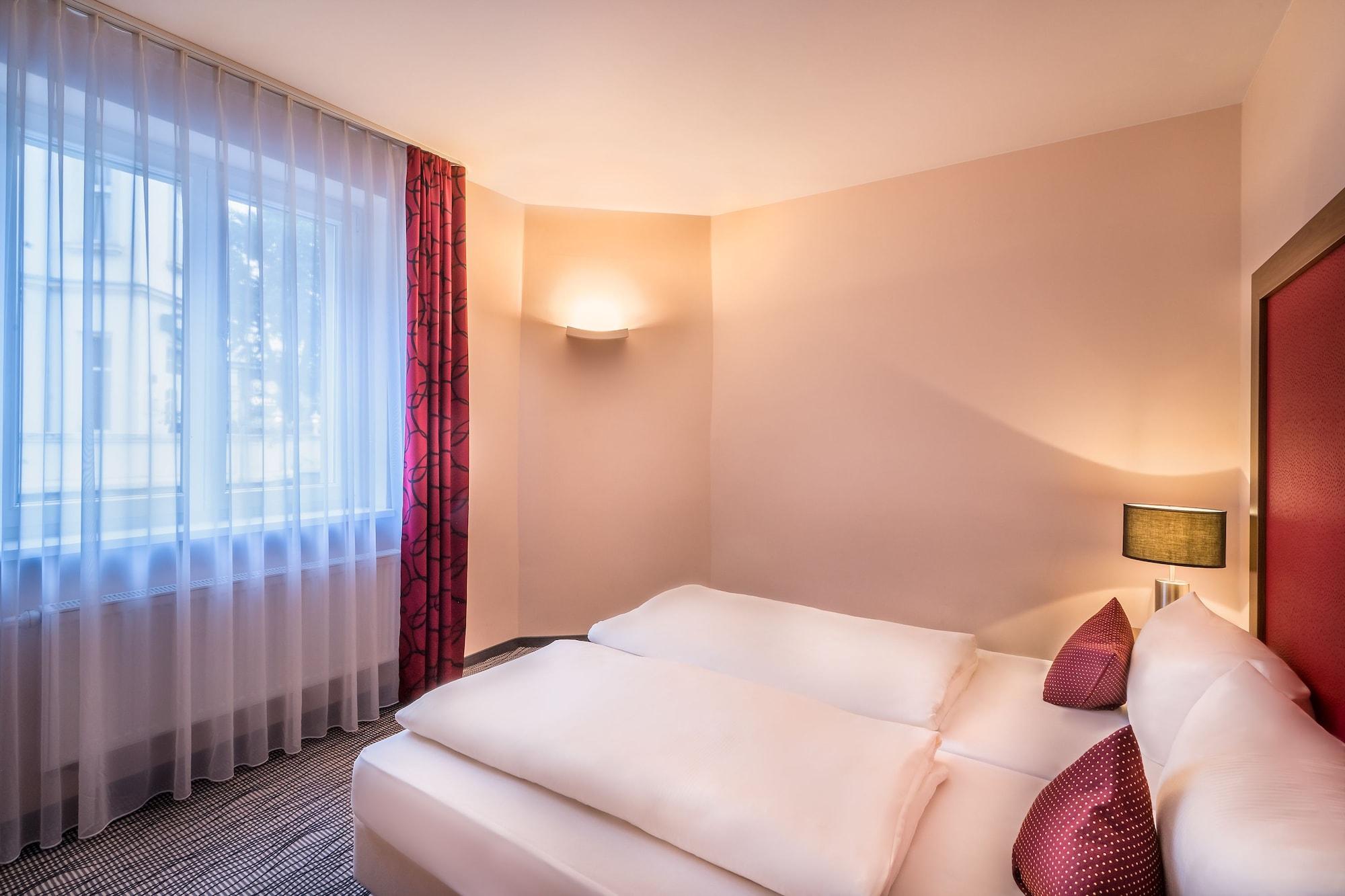 Scope Hotel Dresden Airport エクステリア 写真