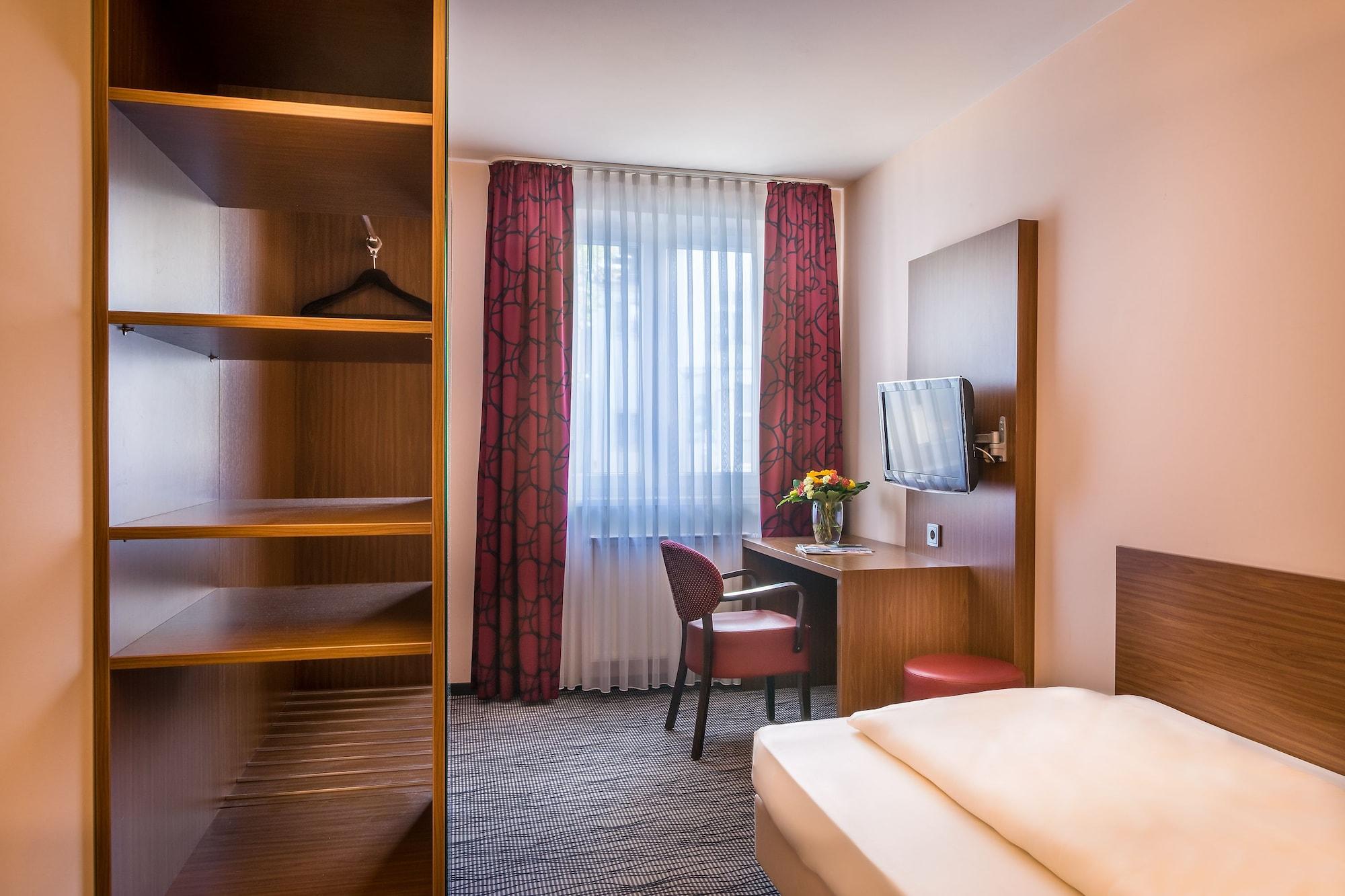 Scope Hotel Dresden Airport エクステリア 写真