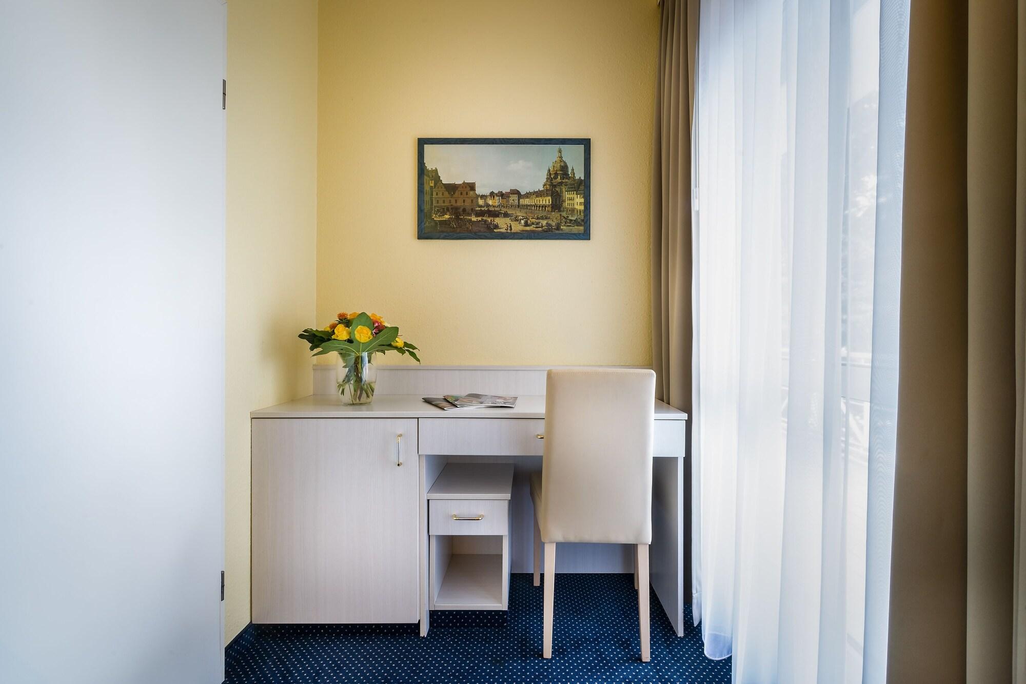 Scope Hotel Dresden Airport エクステリア 写真