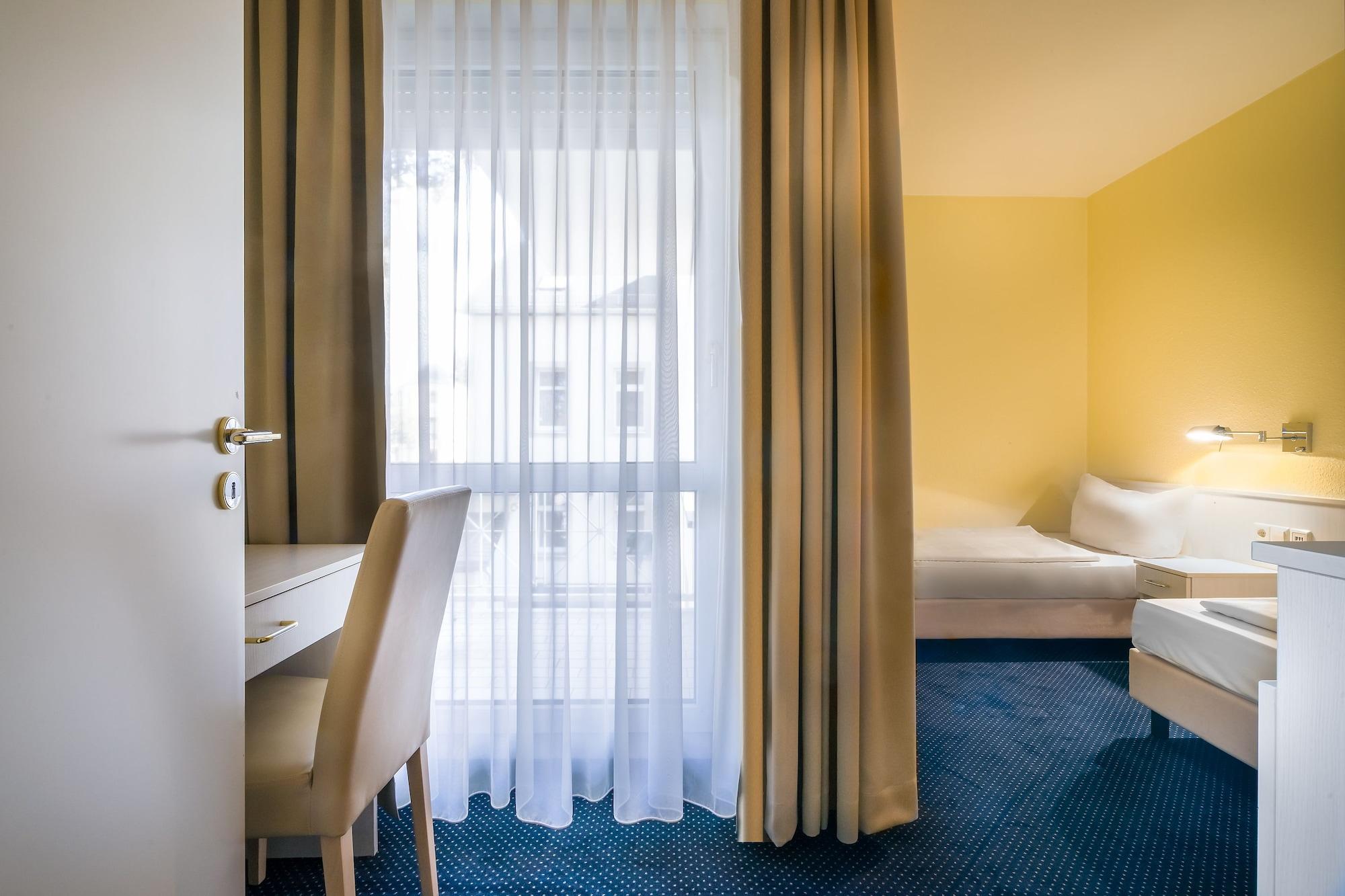Scope Hotel Dresden Airport エクステリア 写真