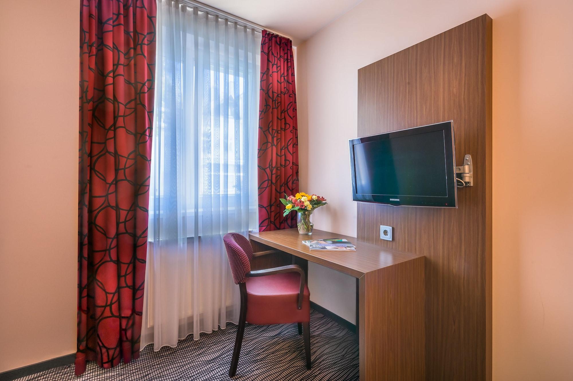 Scope Hotel Dresden Airport エクステリア 写真