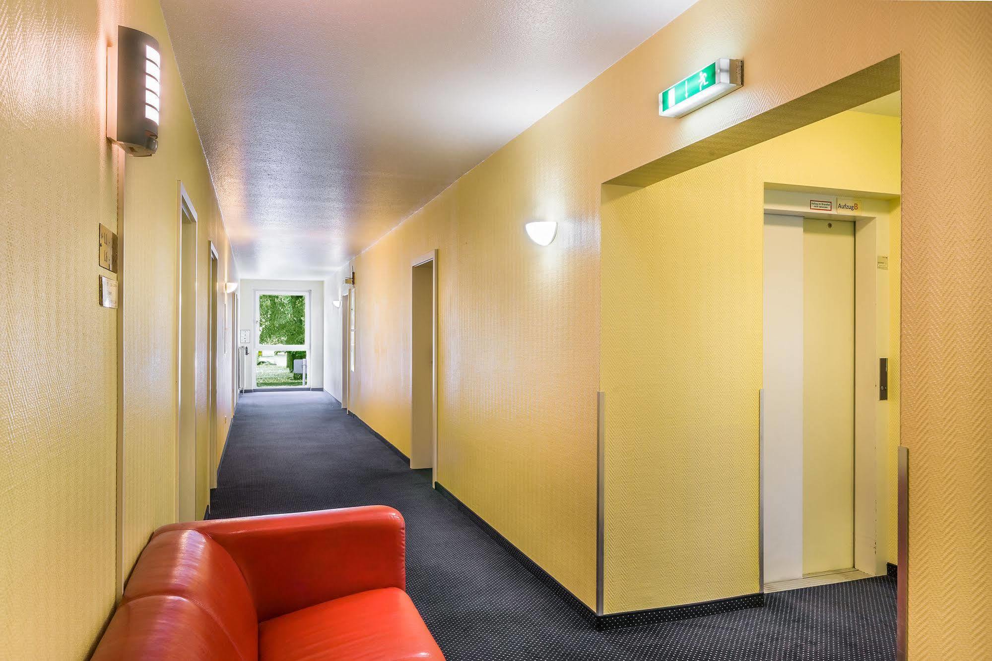 Scope Hotel Dresden Airport エクステリア 写真
