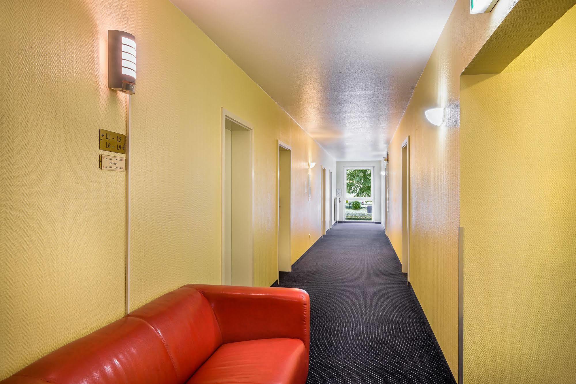 Scope Hotel Dresden Airport エクステリア 写真